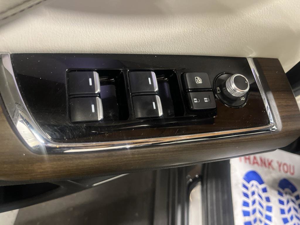Used 2020 MAZDA CX-9 Signature AWD/4WD image 18