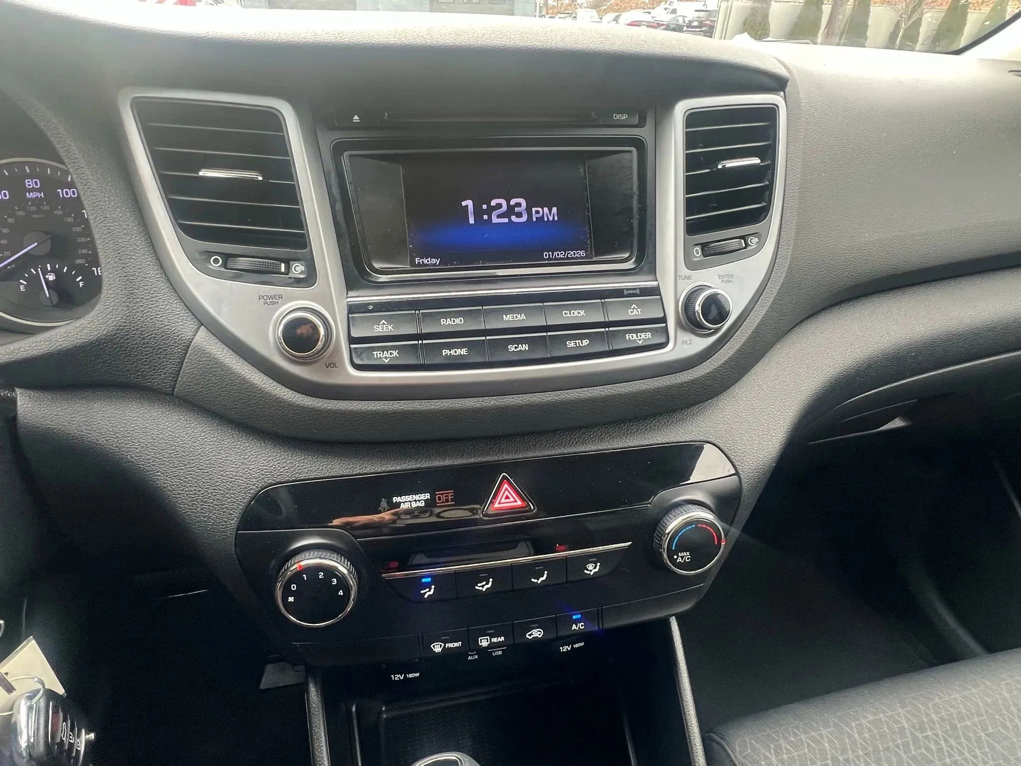 Used 2017 Hyundai Tucson SE image 17