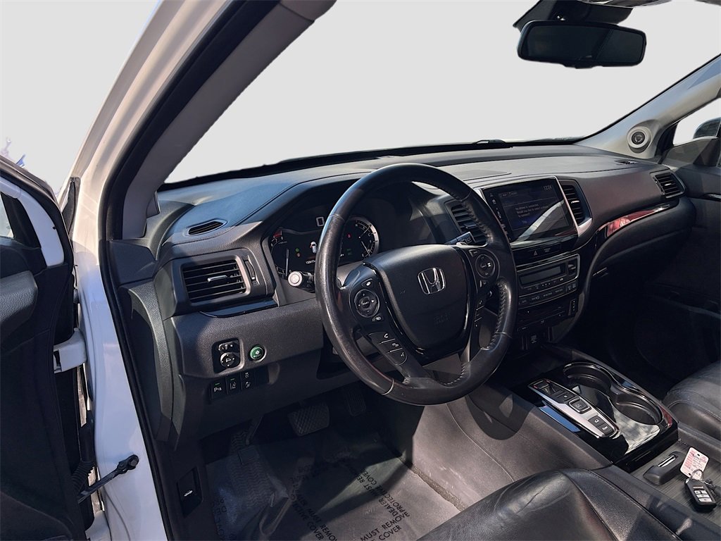 Used 2018 Honda Pilot Touring image 9