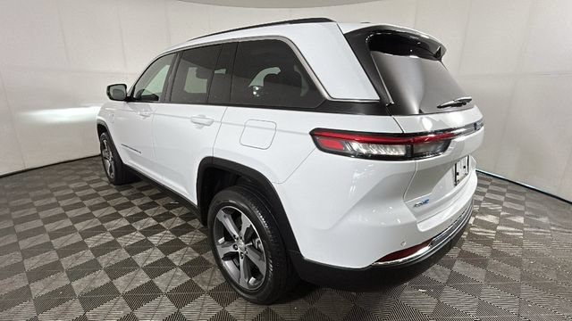 Used 2023 Jeep Grand Cherokee 4WD 4xe image 4