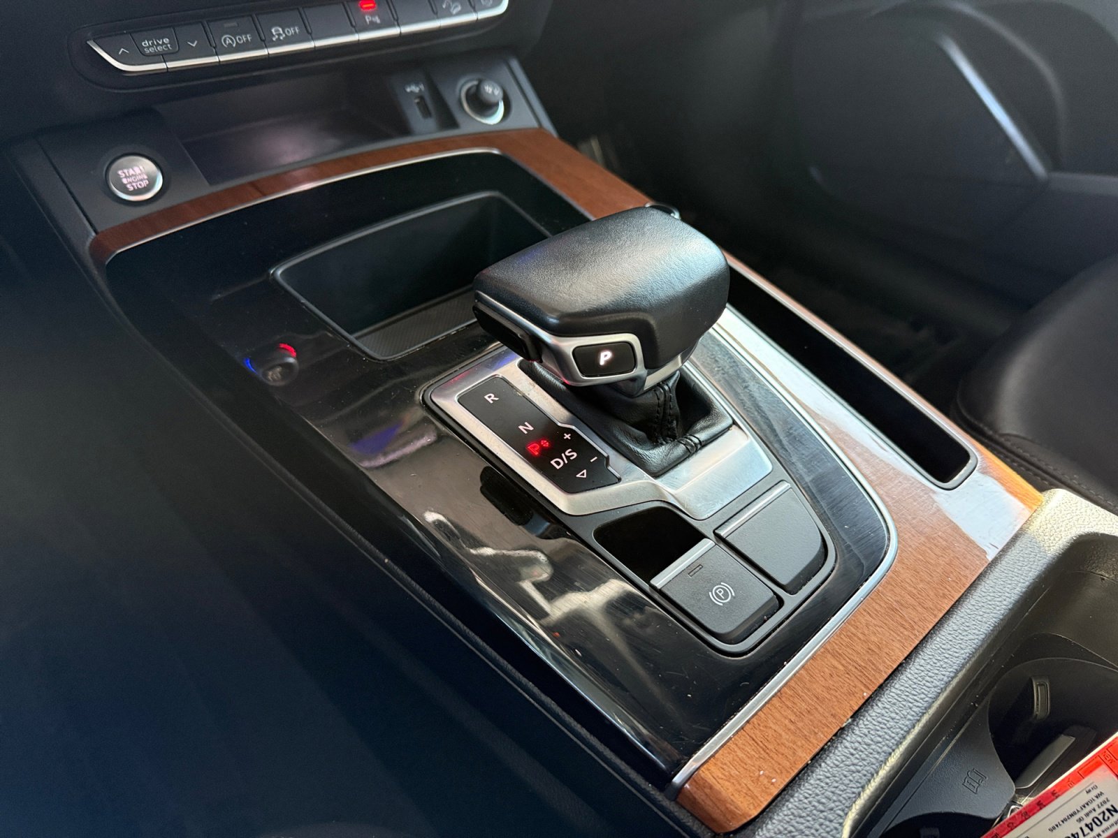 Used 2022 Audi Q5 2.0T Premium w/ Convenience Package image 16