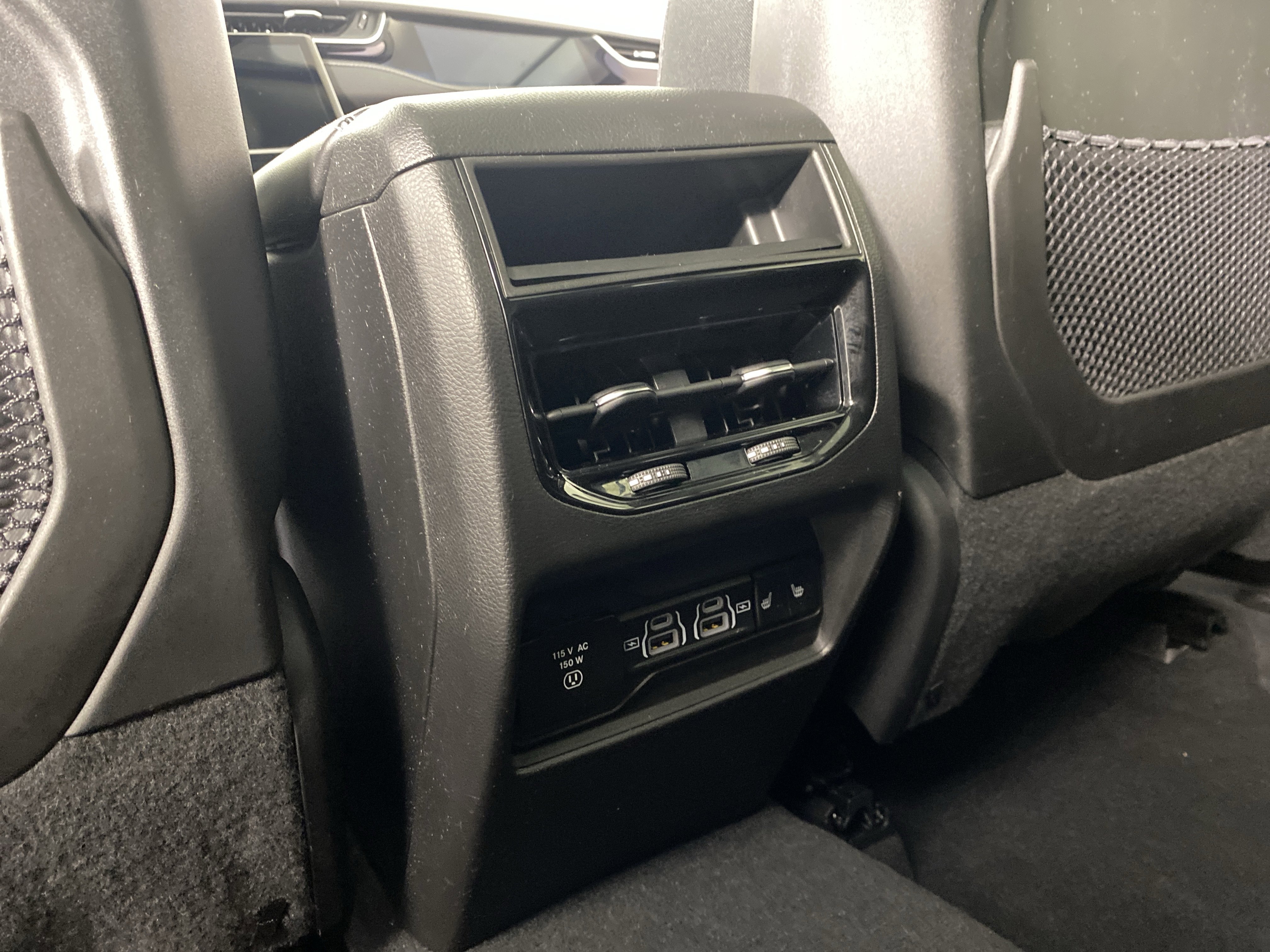 Used 2022 Jeep Grand Cherokee Limited 4xe w/ Luxury Tech Group II image 34