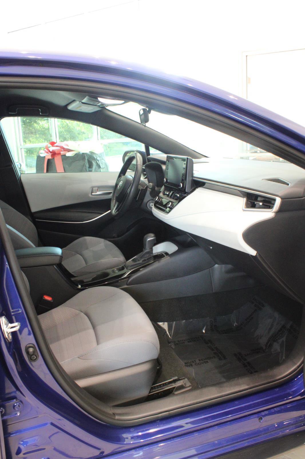 Used 2022 Toyota Corolla SE image 17
