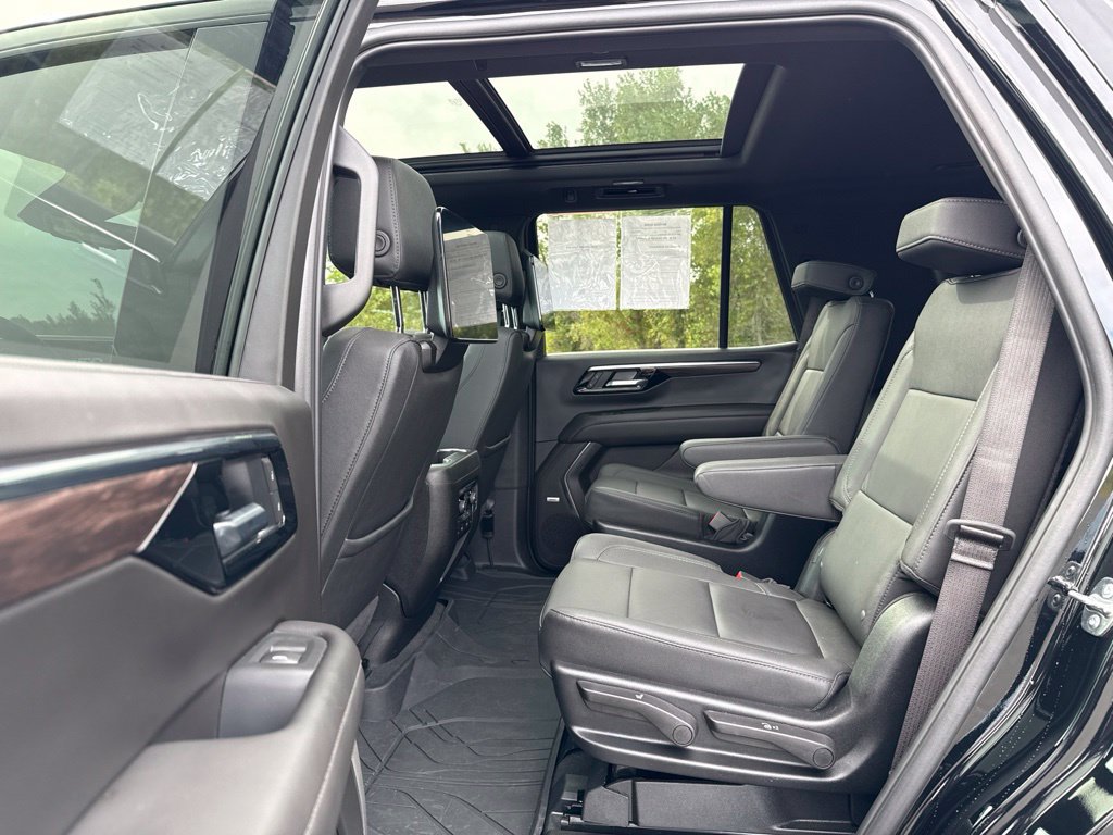 Used 2026 Chevrolet Tahoe Z71 w/ Z71 Off-Road Package AWD/4WD image 25