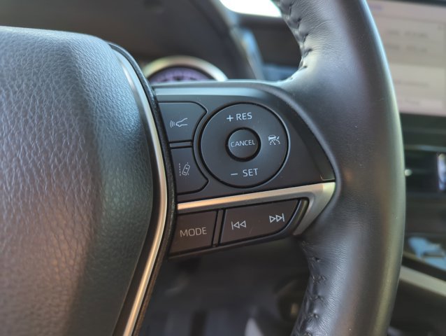 Certified 2022 Toyota Camry XLE FWD image 15