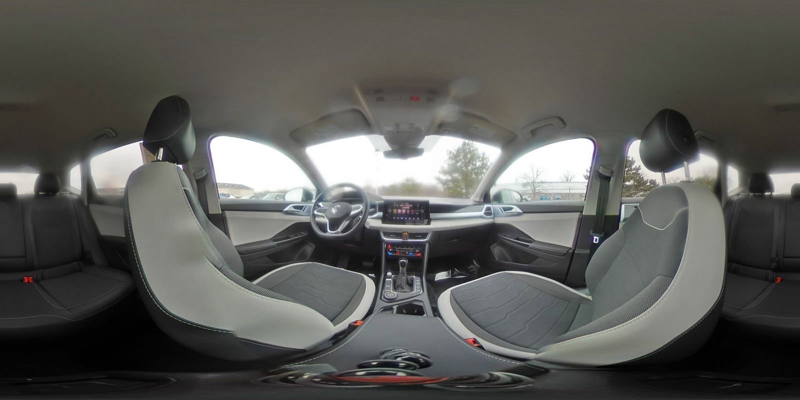 Used 2025 Volkswagen Taos SE AWD/4WD image 44