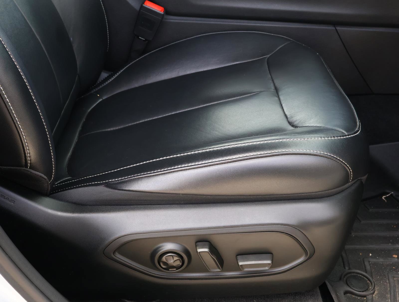 Used 2021 Jeep Grand Cherokee L Limited image 18