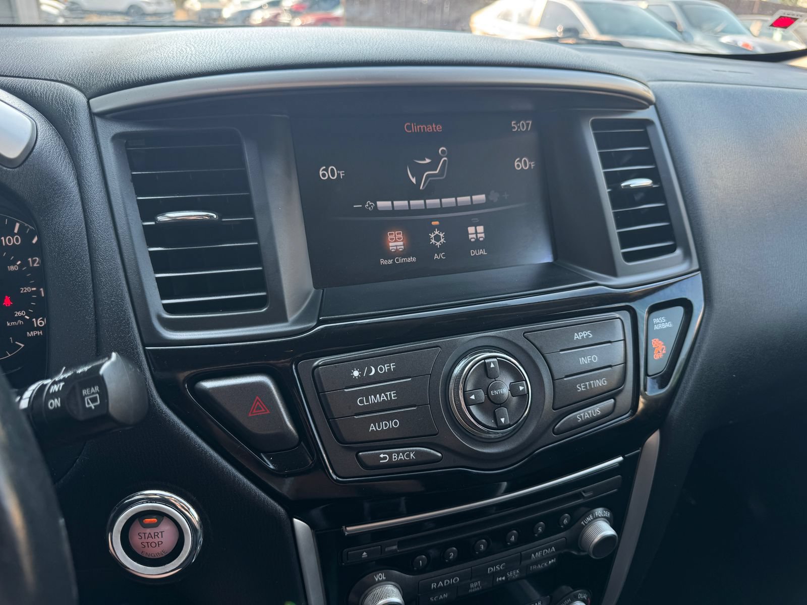 Used 2017 Nissan Pathfinder SV FWD image 23