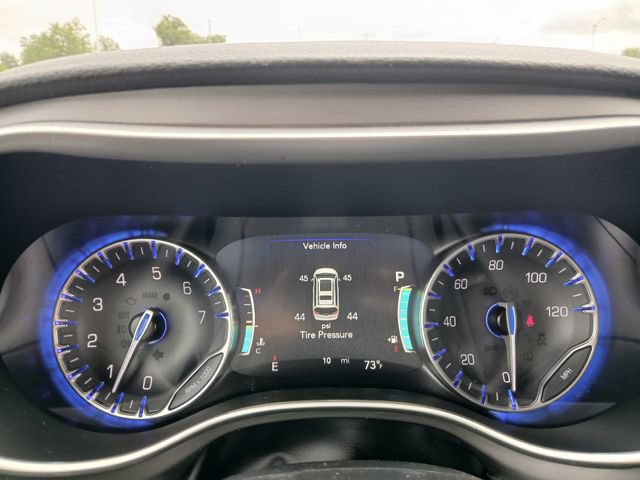 New 2027 Chrysler Pacifica Select FWD image 23