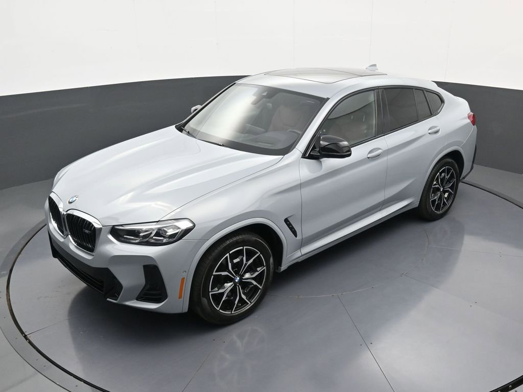 Used 2025 BMW X4 M40i AWD/4WD image 32
