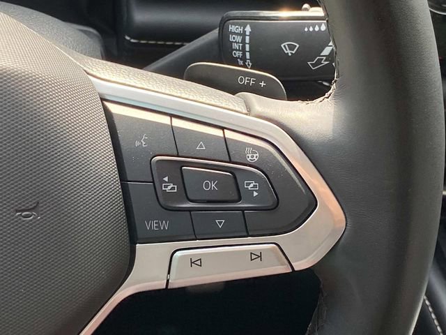 Used 2024 Volkswagen Atlas SEL Premium R-Line image 22