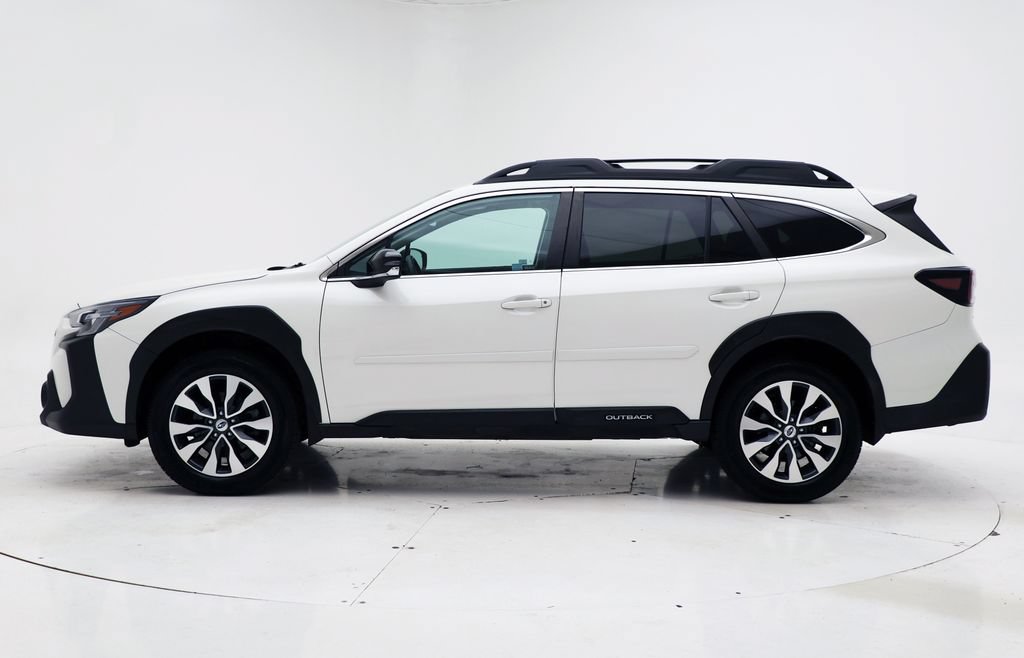 Used 2023 Subaru Outback Limited XT AWD/4WD image 6