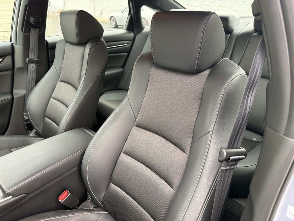 Used 2022 Honda Accord Sport image 24
