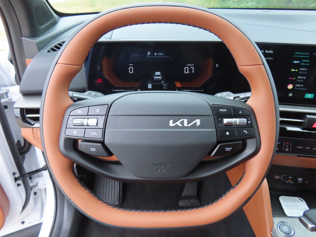 New 2026 Kia Sportage X-Line w/ X-Line Premium Package AWD/4WD image 5