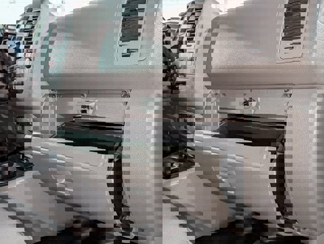 Used 2021 Nissan NV 2500 S image 21