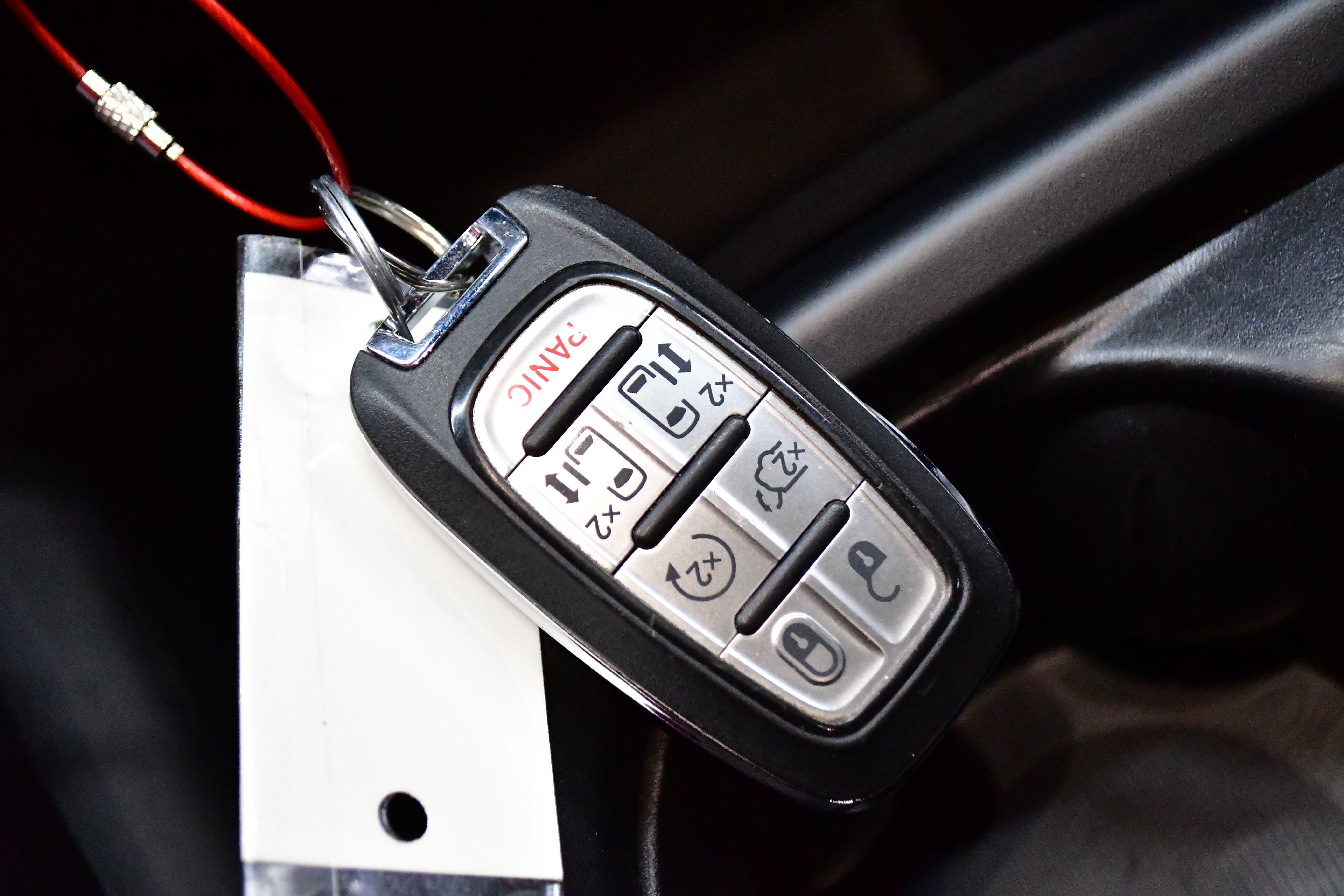Used 2025 Chrysler Pacifica Select FWD image 35