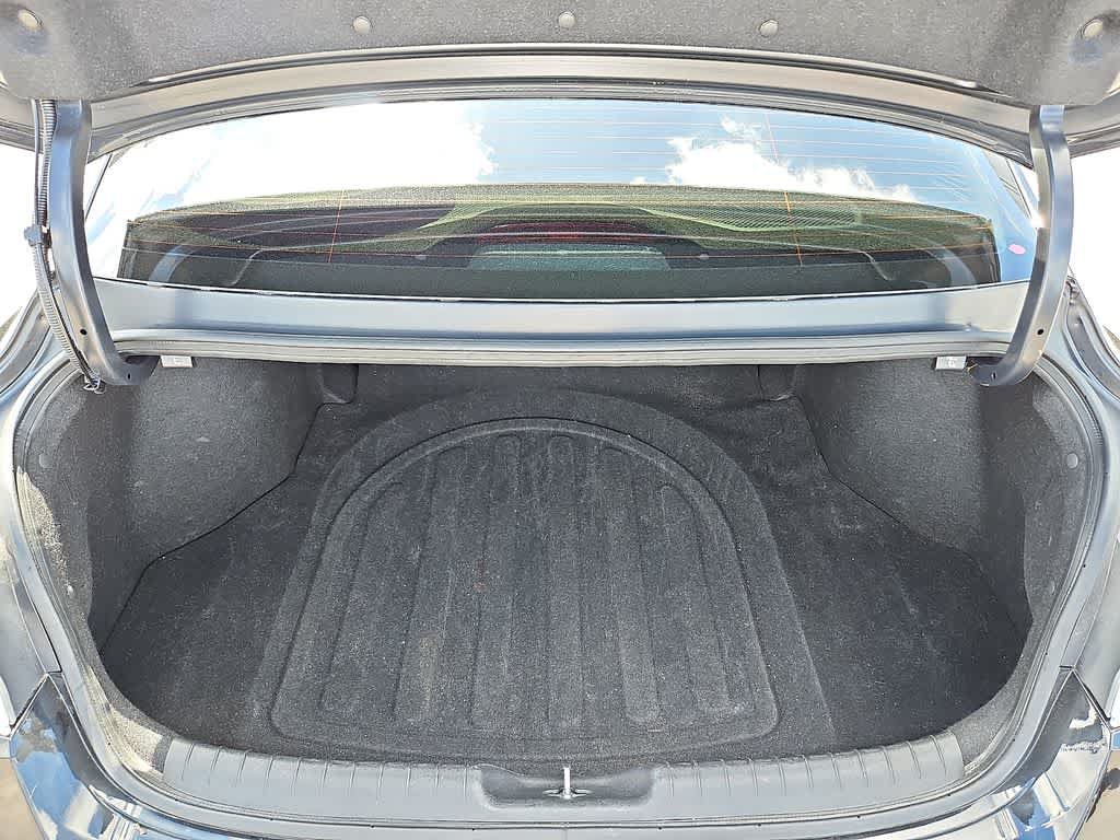 Used 2021 Hyundai Elantra Limited FWD image 31