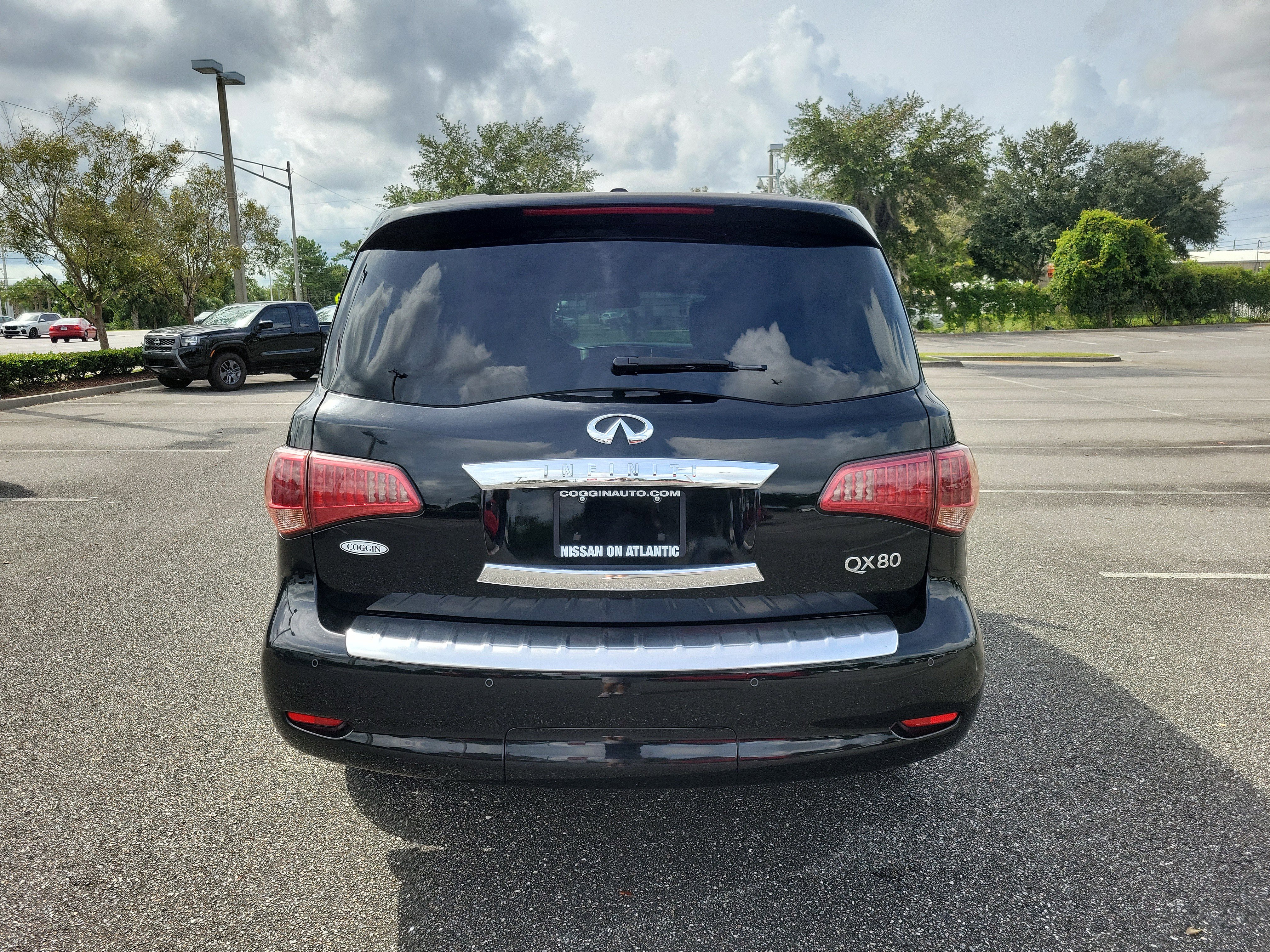 Used 2016 INFINITI QX80 Luxe w/ 22" Wheel Package image 5