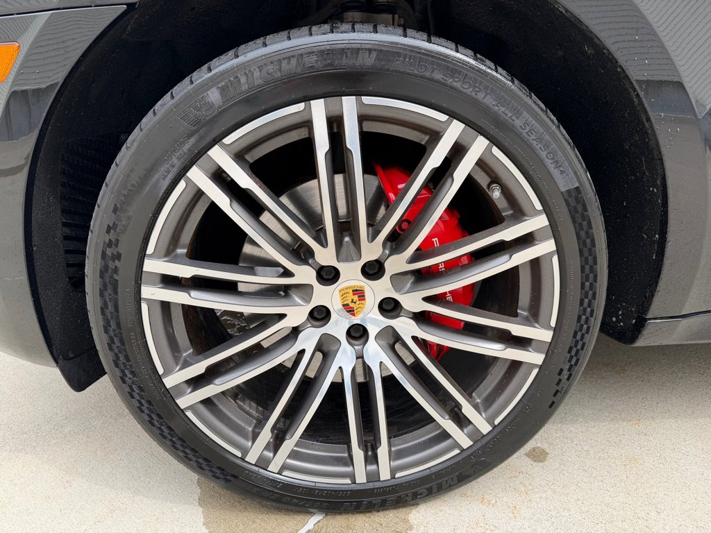 Used 2017 Porsche Macan GTS image 9