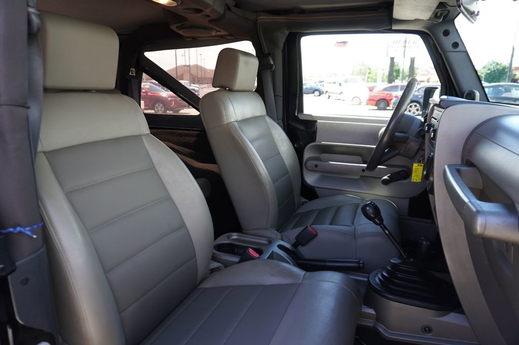 Used 2008 Jeep Wrangler X AWD/4WD image 27