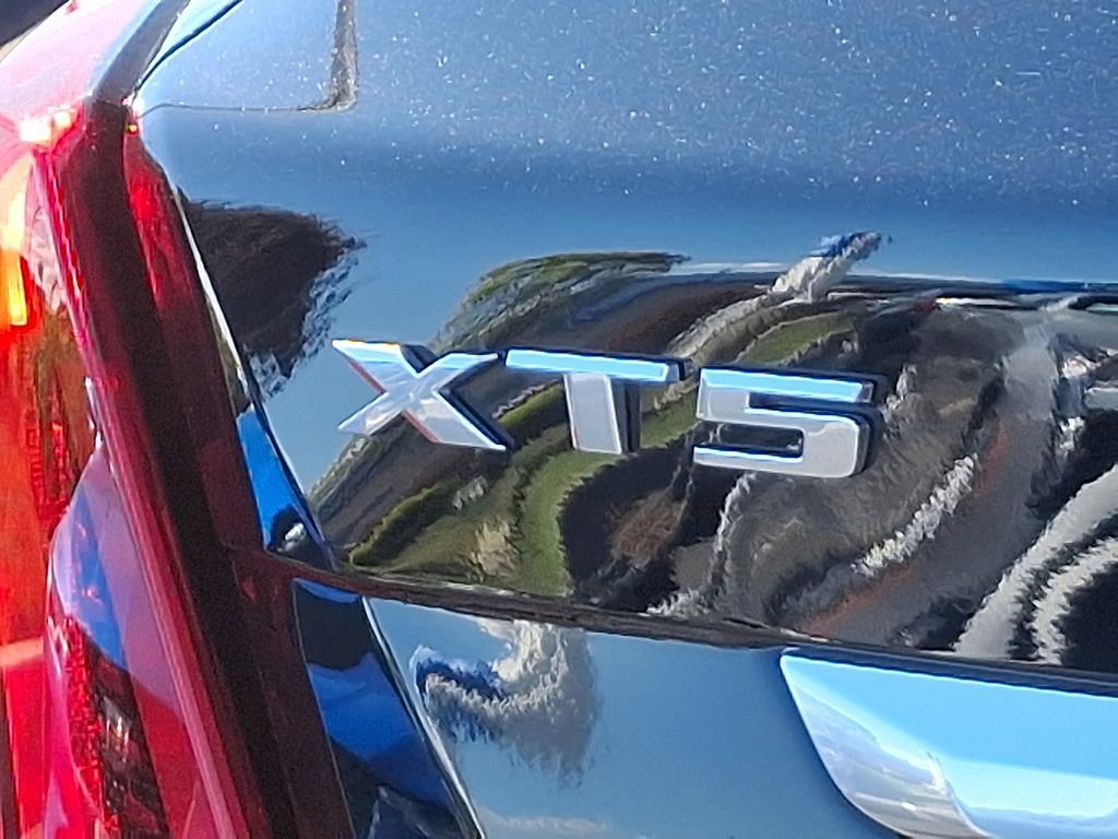 Certified 2025 Cadillac XT5 Premium Luxury w/ Technology Package image 32