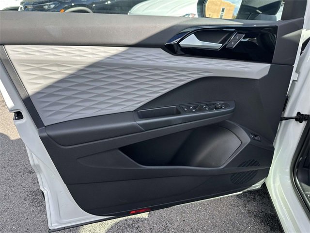 Certified 2022 Volkswagen Taos S w/ IQ Drive S Package image 15