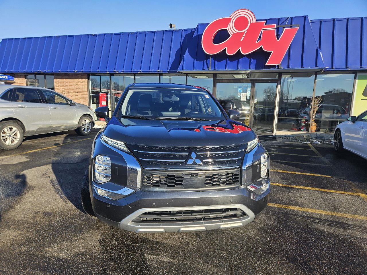 Used 2024 Mitsubishi Outlander AWD image 8
