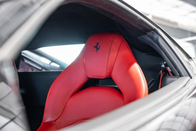 Used 2019 Ferrari 488 GTB RWD image 52