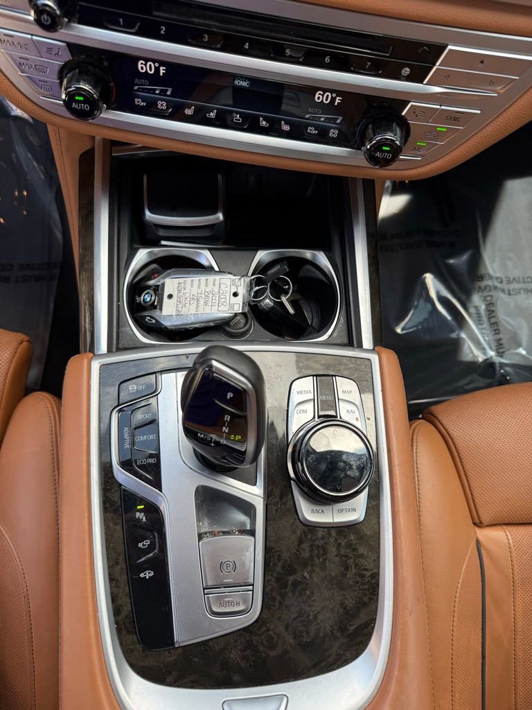 Used 2019 BMW 750i w/ Executive Package RWD image 16