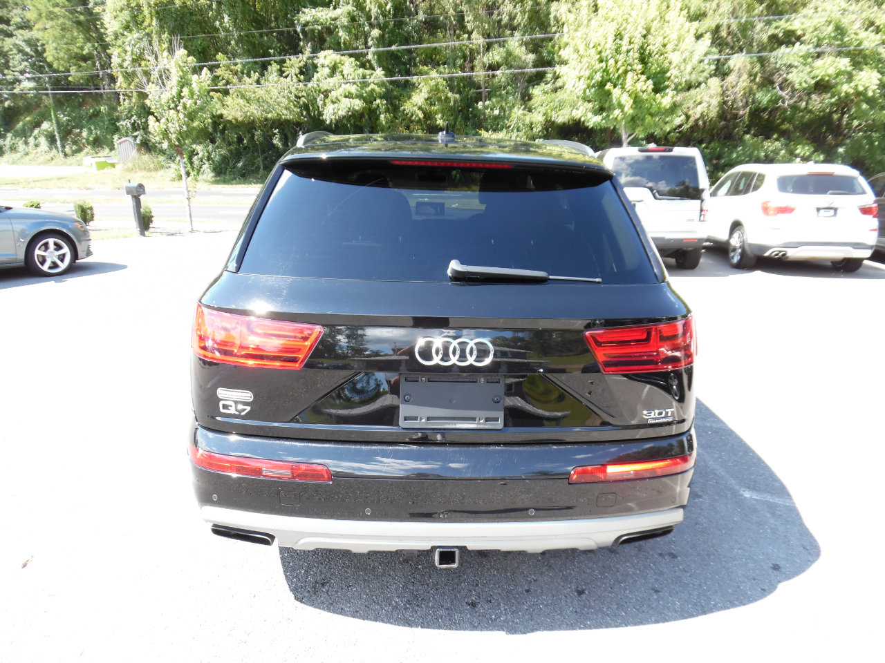 Used 2017 Audi Q7 3.0T Premium image 4
