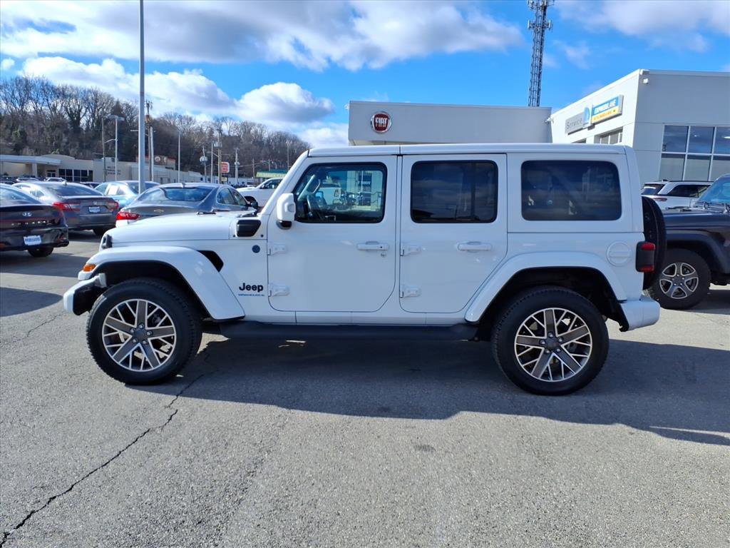 Used 2023 Jeep Wrangler Unlimited Sahara image 7