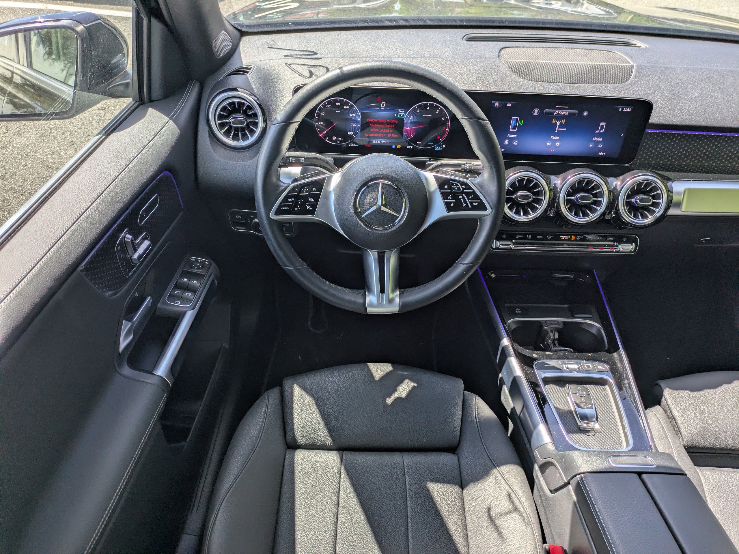 Used 2025 Mercedes-Benz GLB 250 image 12