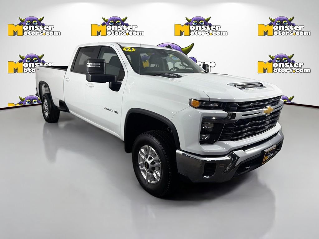 Used 2024 Chevrolet Silverado 2500 LT image 3