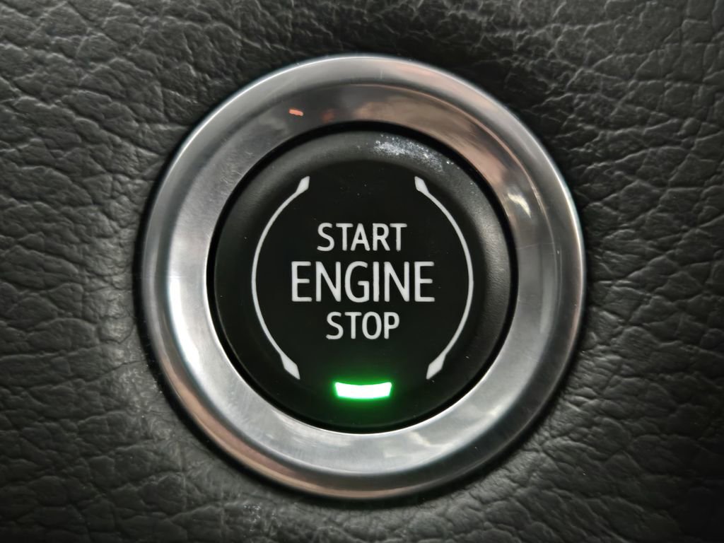 Used 2023 GMC Yukon XL Denali image 21