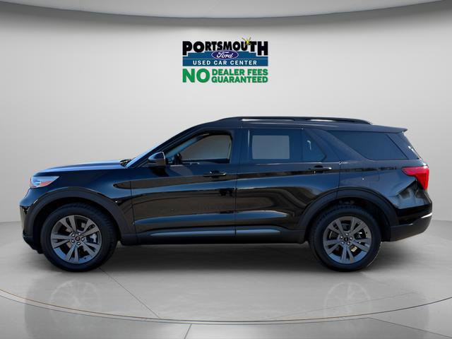 Used 2022 Ford Explorer XLT w/ Equipment Group 202A AWD/4WD image 2