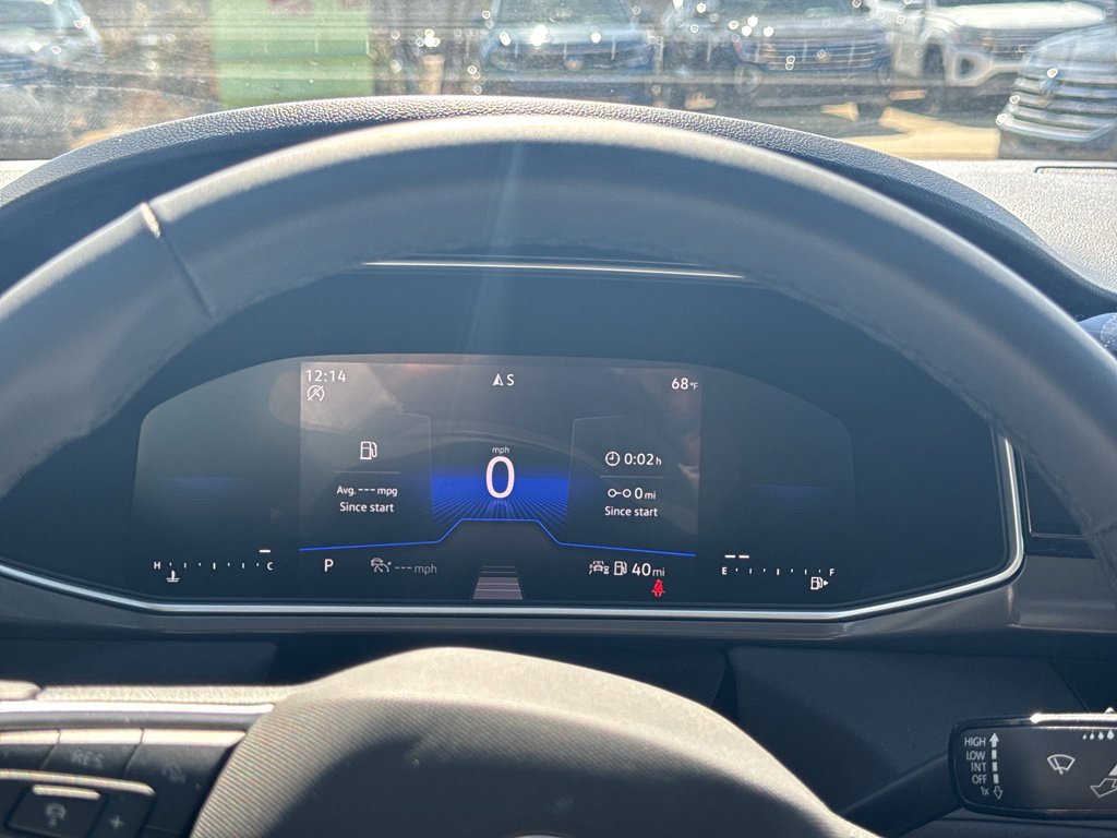 New 2026 Volkswagen Taos SE FWD image 17