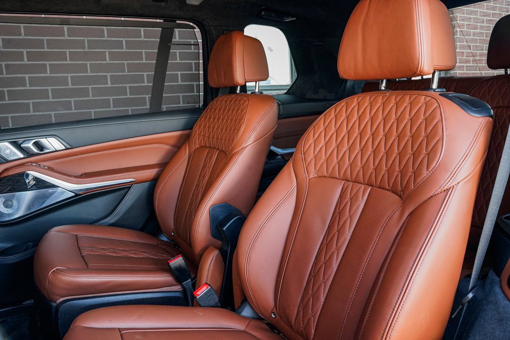 Certified 2025 BMW X7 M60i image 19