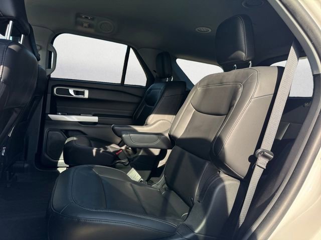 Used 2023 Ford Explorer XLT w/ Equipment Group 202A image 13