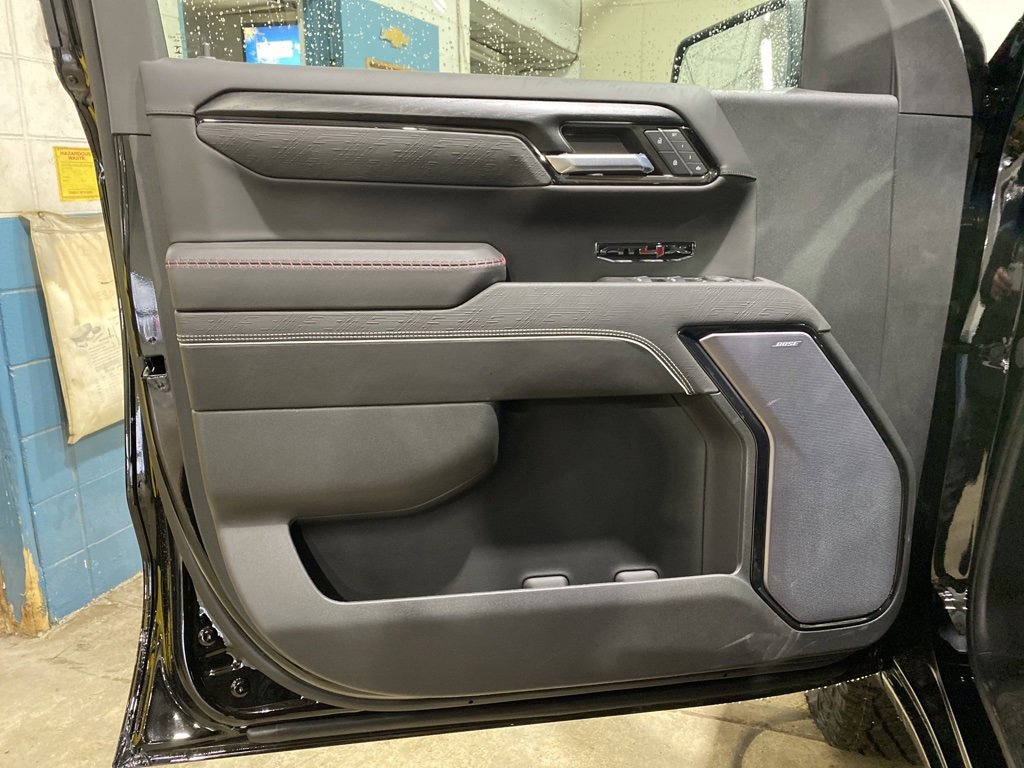 Used 2023 GMC Sierra 1500 AT4X w/ AT4X AEV Edition image 17