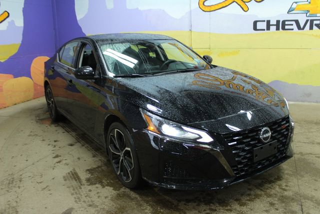 Used 2024 Nissan Altima 2.5 SR image 4