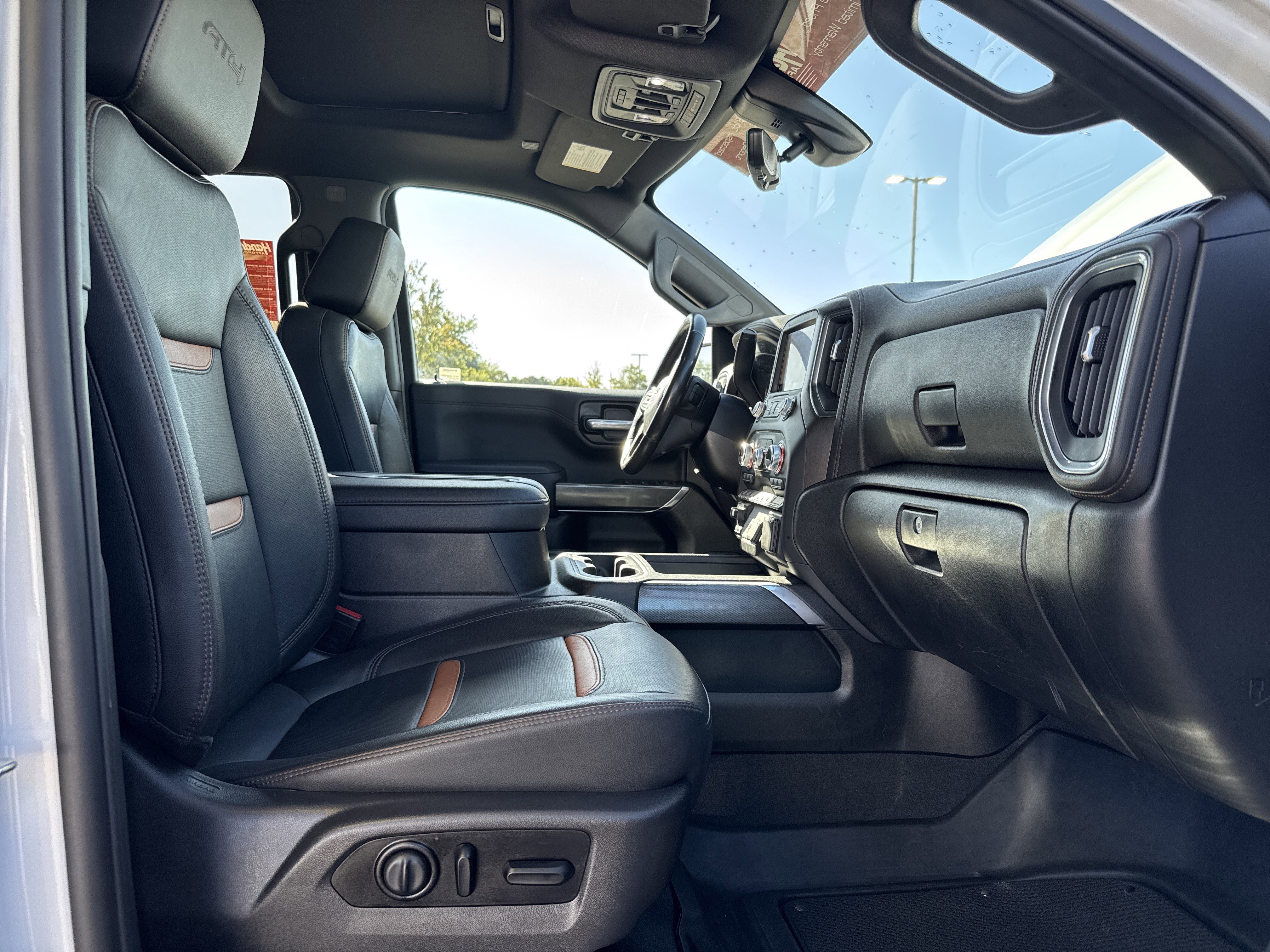 Used 2021 GMC Sierra 1500 AT4 w/ AT4 Premium Package image 30