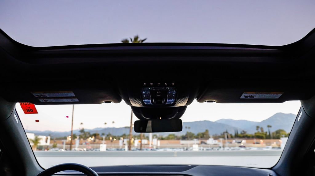 Used 2025 Mercedes-Benz GLE 53 AMG 4MATIC image 19