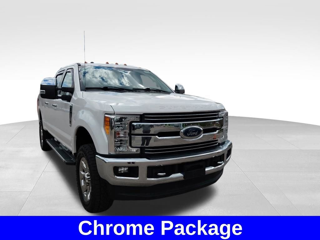 Used 2017 Ford F250 Lariat w/ Chrome Package image 4