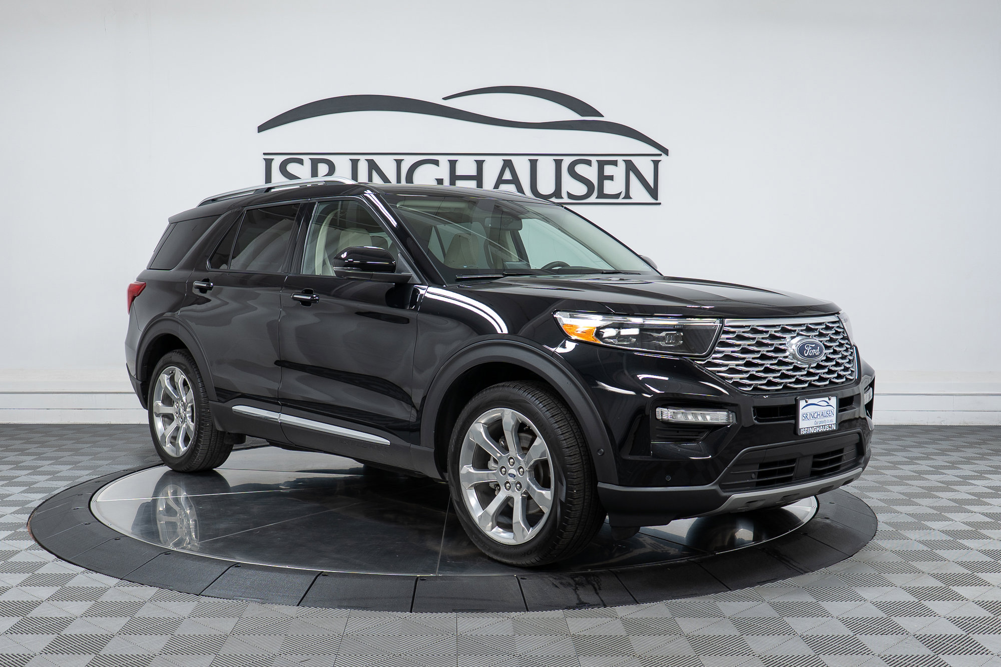 Used 2020 Ford Explorer Platinum w/ Premium Technology Package AWD/4WD image 3
