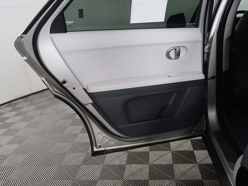 Used 2024 Hyundai Ioniq 5 SEL AWD/4WD image 25