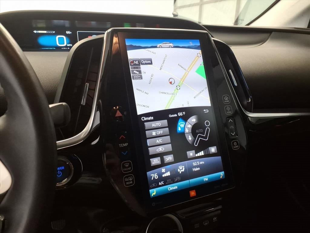 Used 2019 Toyota Prius Prime Advanced image 17