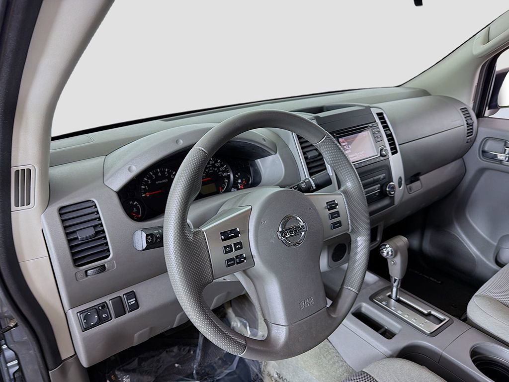 Used 2018 Nissan Frontier SV image 13