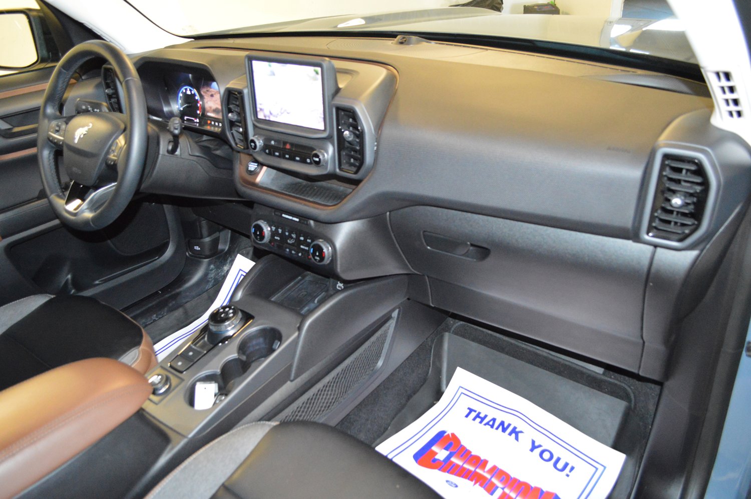 Used 2024 Ford Bronco Sport Outer Banks w/ Tech Package image 10