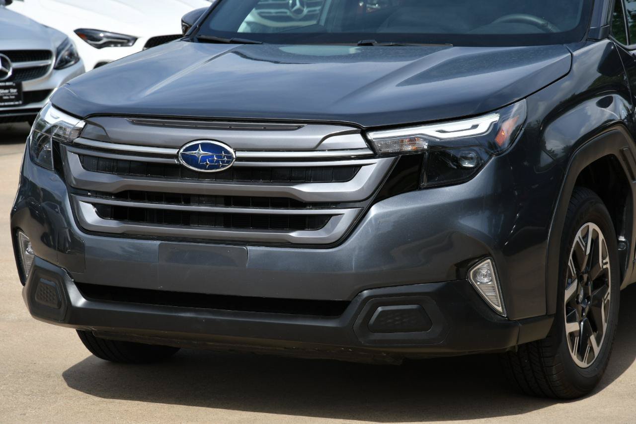 Used 2026 Subaru Forester Premium AWD/4WD image 3