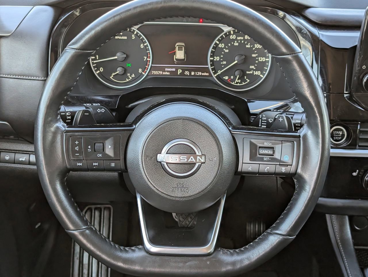 Certified 2024 Nissan Pathfinder SL w/ Black Appearance Package image 11